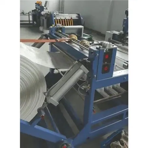 Stroj za rezanje in šivanje vrečk Jumbo